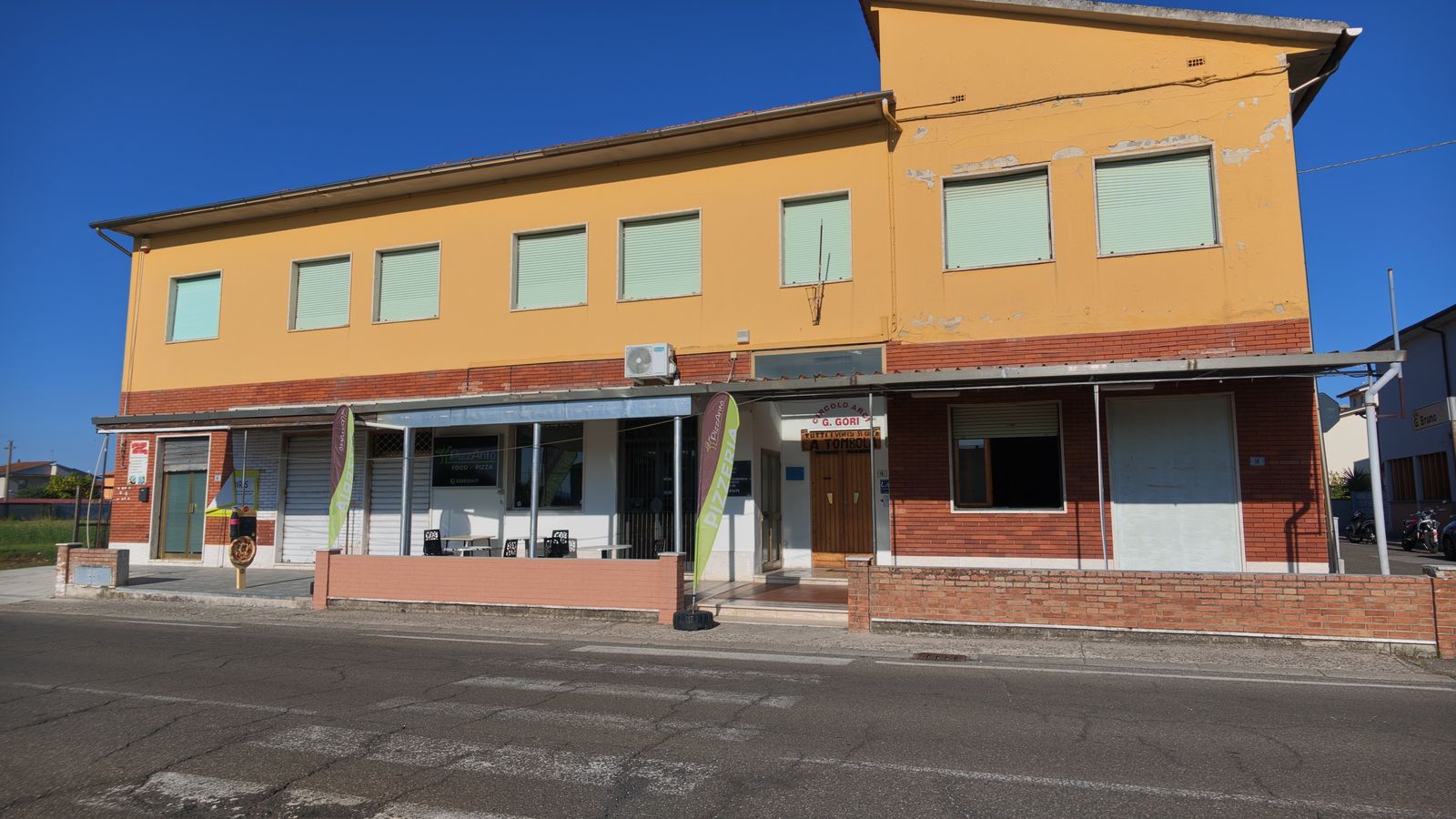 Esterno del Circolo ARCI Gori in Via Sant'Andrea a Santa Croce sull'Arno, sede di molti eventi No Limits